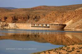 Image du Maroc Professionnelle de  Le barrage Laghrasse "dit barrage Hassan II", il se situe à 50 km au sud est de Taourirte au nord du Maroc, Samedi 10 Février 2006, ce barrage fournit en eau potable  le barrage Mohammed V qui sert de lien pour Machraa Hammadi,  ce dernier permet l'approvisionnement des centre de Taourirte et El Aïoun Sidi Mellouk. (Photo / Abdeljalil Bounhar) 